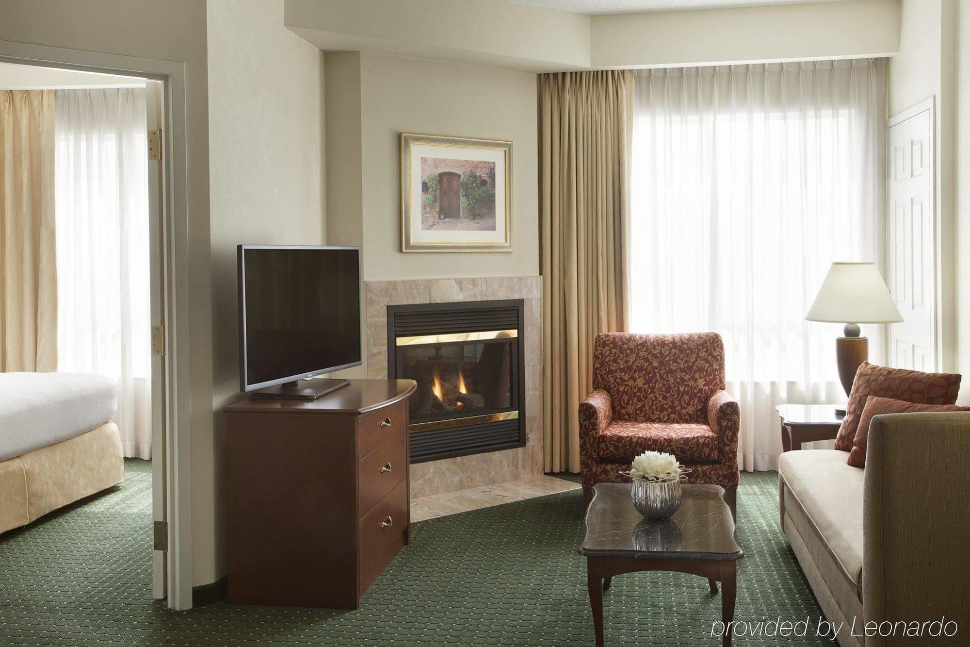 Residence Inn By Marriott Toronto Airport Extérieur photo